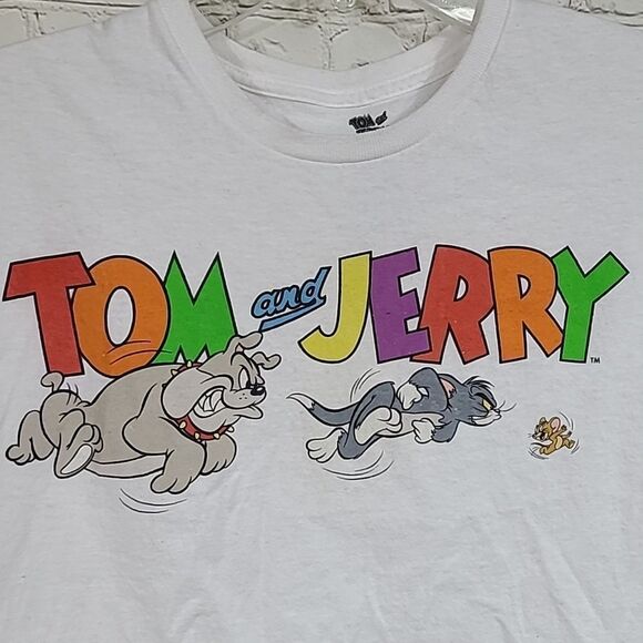 Retro Tom & Jerry Famous Cat Mouse Comedy Adventure White Graphic Tee Pop Art - Picture 2 of 4